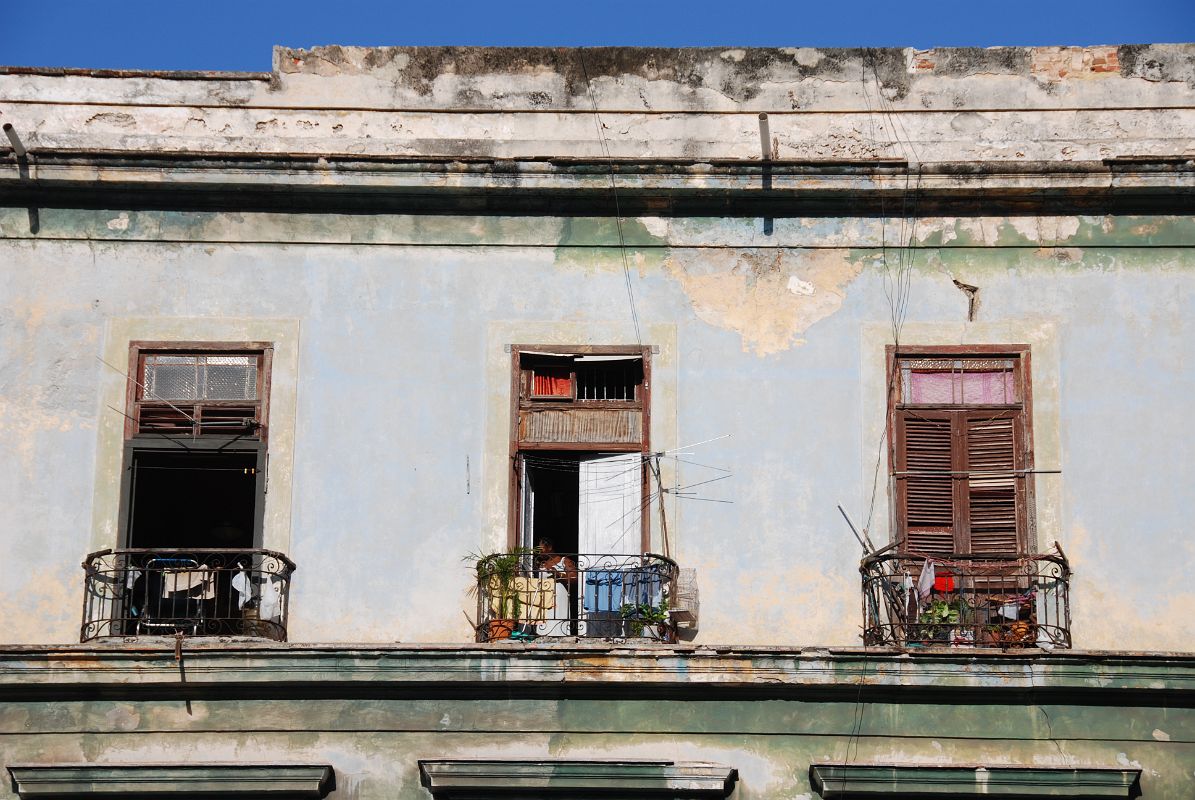 54 Cuba - Havana Centro - Apartment Building Windows close up